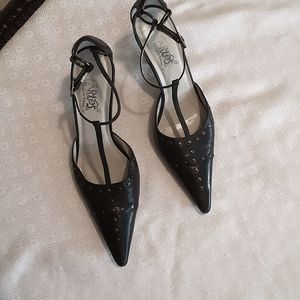 Beautiful, versatile Carlos leather heels